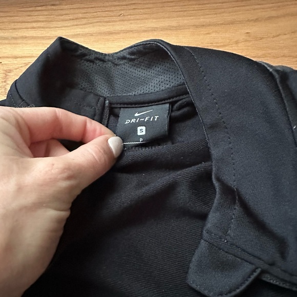 Nike jacket - Picture 2 of 2